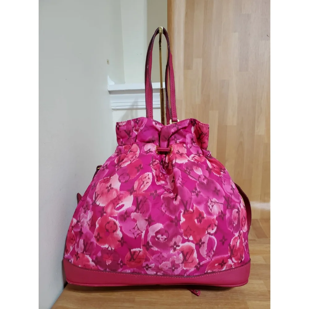 LOUIS VUITTON Limited Edition Indian Rose Monogram Ikat Floral Nylon Noe…